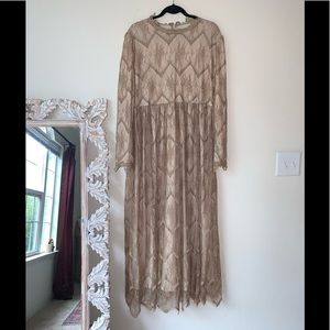 Dainty Jewell’s dress